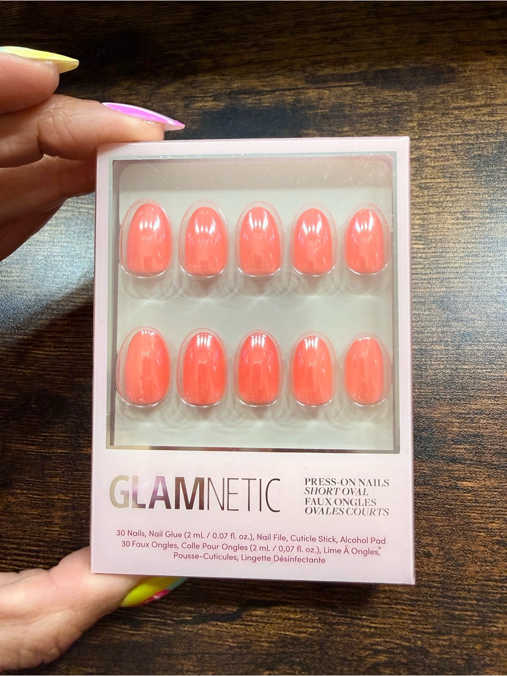 GLAMnetic Coral Press-On Nails - Short Oval
